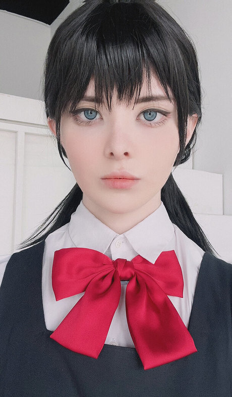 足のシャワー オンリーファンズ セクシー 写真