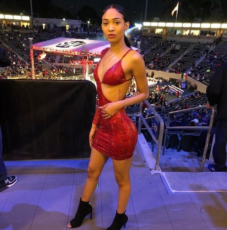 Edwina Carla Isaacs ポルノスター 無料 写真