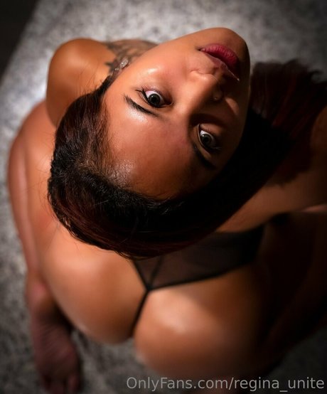 Regina Unite 完璧な女優 写真