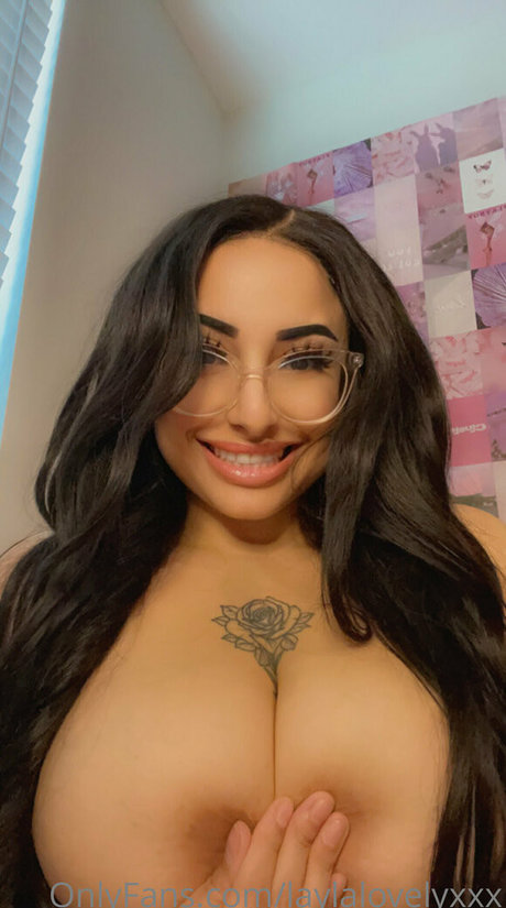 足 熟女 オンリーファンズ ホットセクシー アーカイブ