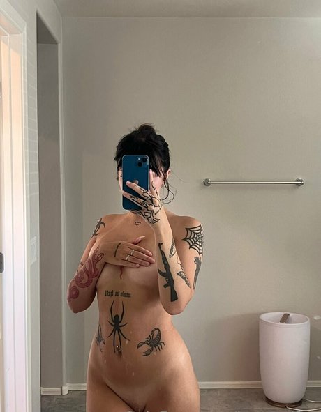 ジムのインフルエンサーオンリーファンズ えろ 画像