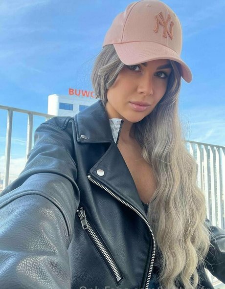 kristina frye 写真集