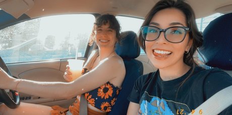 レズビアン誘惑オンリーファンズ ポルノ 写真