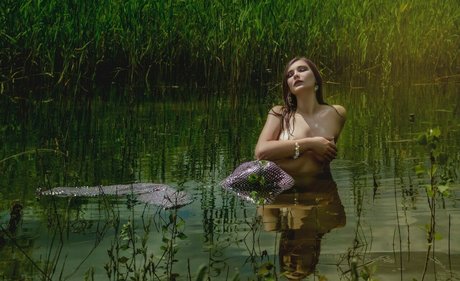 Natali Tihomirova ポルノモデル アーカイブ