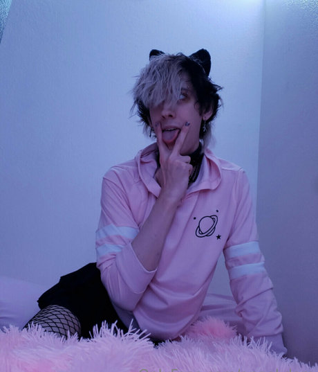 angel dom スター ヌード 写真