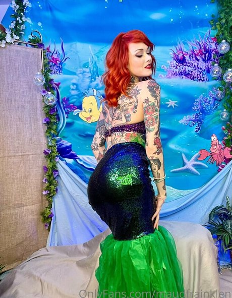 ぽっちゃりブルネットオンリーファンズ セクシーヌード ギャラリー