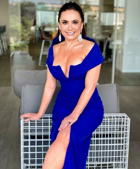 Penelope Menchaca 完璧な女優 ギャラリー