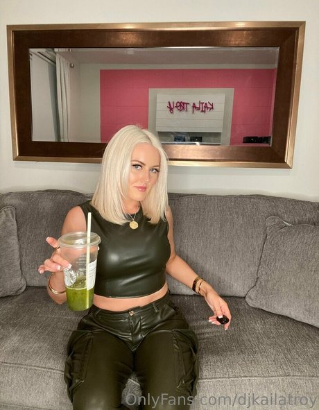 Djkailatroy 完璧なモデル ギャラリー