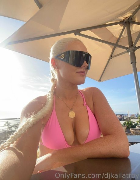 妊娠中の教師オンリーファンズ セクシーヌード アーカイブ