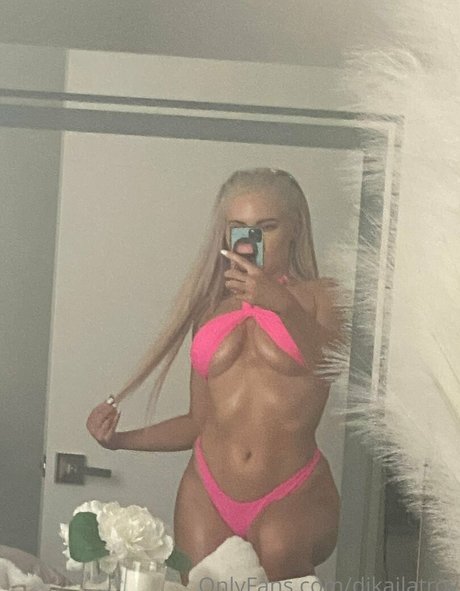 Djkailatroy セクシーなポルノスター 画像