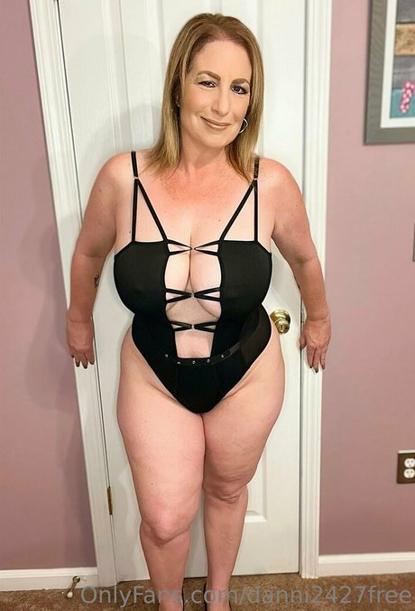 danni2427free 無料スター ギャラリー