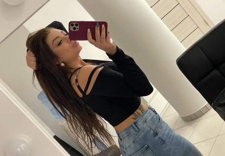 黒人ティーンオンリーファンズ 無料ヌード 写真