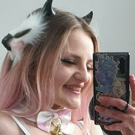 sariaafterhours 無料モデル 写真