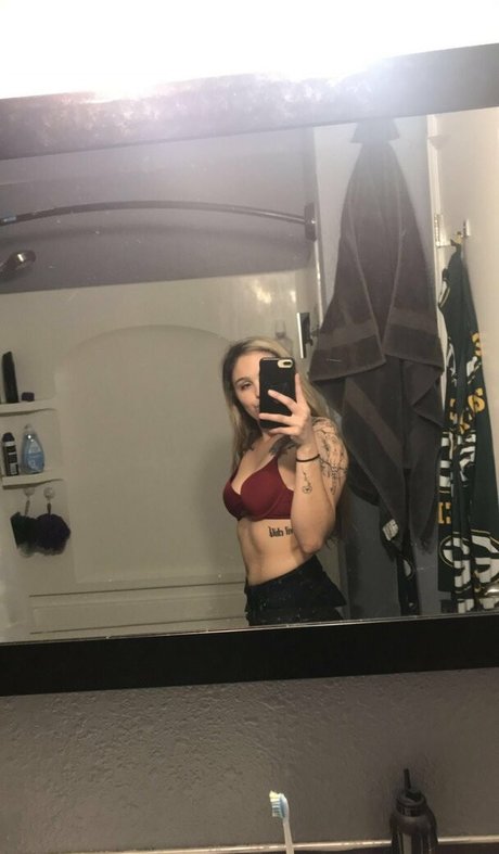 brattynattyy HDスター 画像