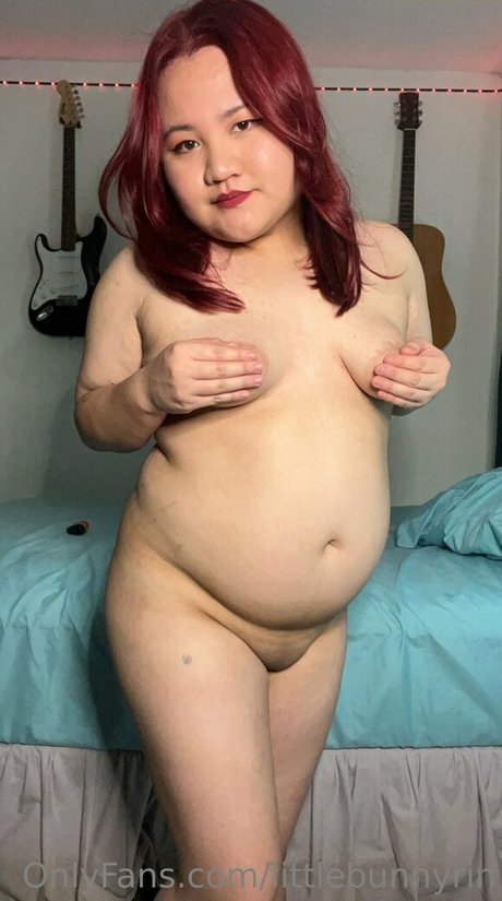 曲線美のブロンドオンリーファンズ ホットセックス 写真