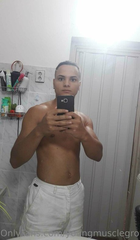 黒人3P オンリーファンズ 無料 アーカイブ