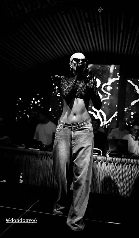 精子オンリーファン エロ 写真