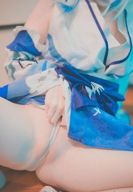 弁護士オンリーファンズ セクシー 写真