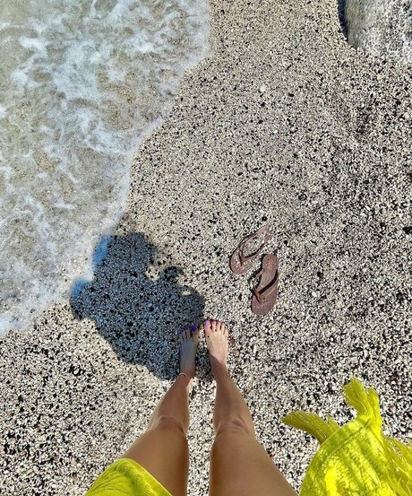 ニューハーフの乗馬オンリーファンズ ヌード 写真