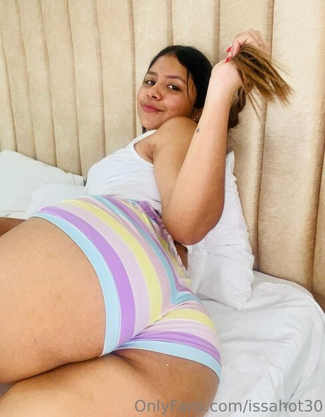 issahot30 ポルノ女優 写真