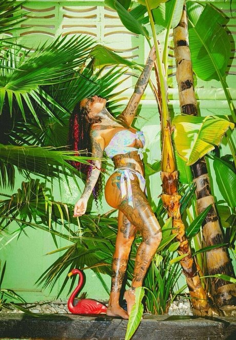 jemlucy 美しいポルノスター 画像