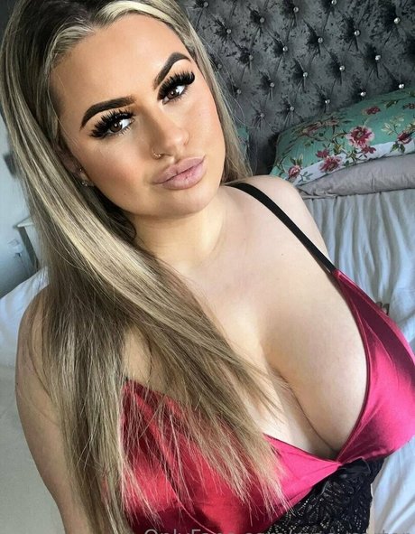 年配の熟女オンリーファンズ 無料ポルノ 画像