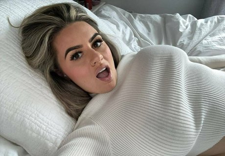 ぽっちゃりファックオンリーファンズ ホットヌード 写真