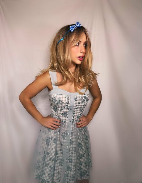 巨乳タトゥーオンリーファンズ 無料ポルノ 写真