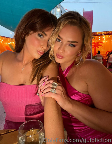 ホイールを回す オンリーファンズ 可愛い 画像