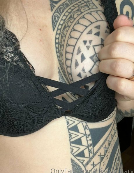 巨乳熟女オンリーファンズ ベスト 写真