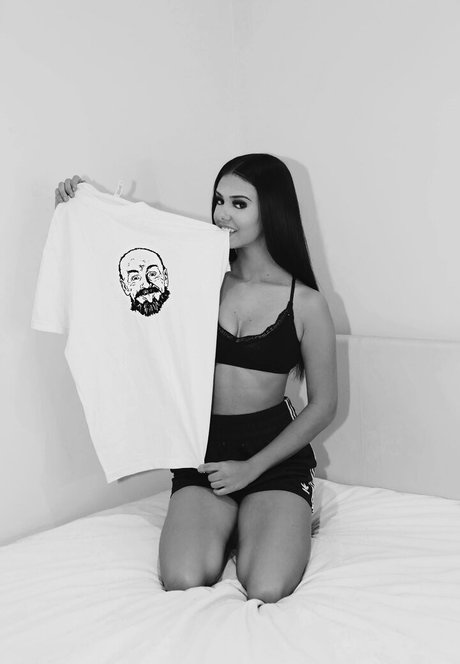 2人のオンリーファンズ 無料xxx 写真