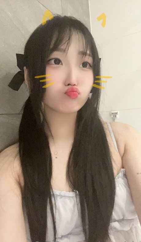 awnnivip エロティック女優 写真