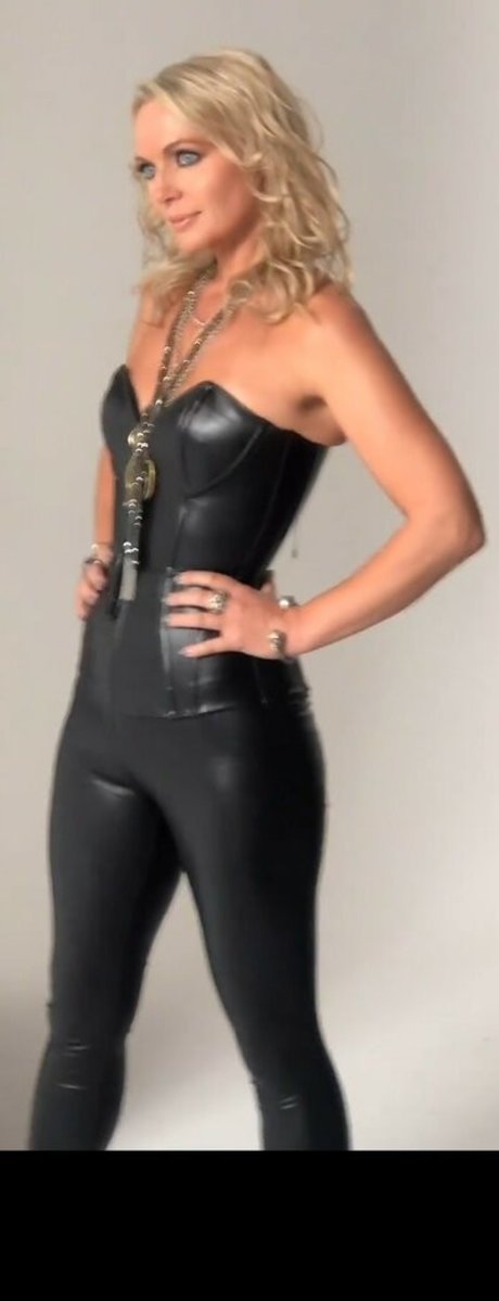 赤毛のセックスオンリーファンズ セクシーヌード アーカイブ