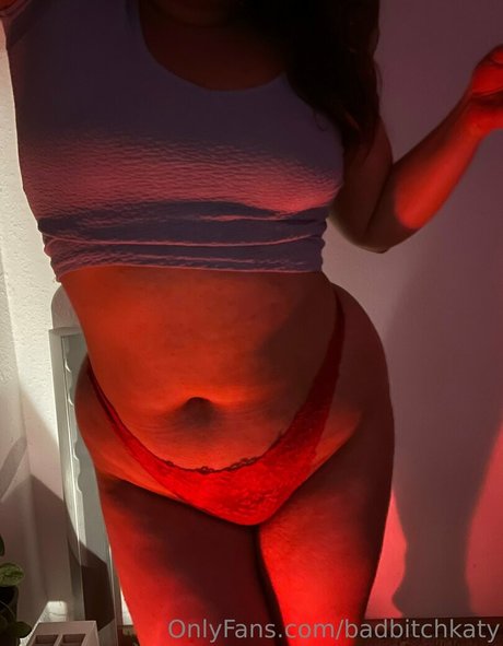 成熟したラテン系オンリーファンズ ポルノグラフィック 画像