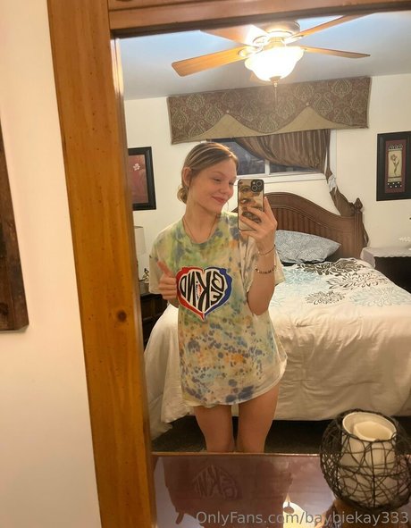 baybiekay333 ホットスター 写真