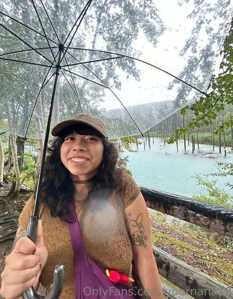 バン・オンリーファンズ 無料アダルト 画像