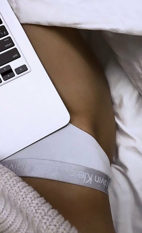 Faye Brookes 最高のモデル 画像