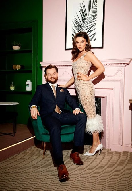 Faye Brookes アダルトモデル 写真