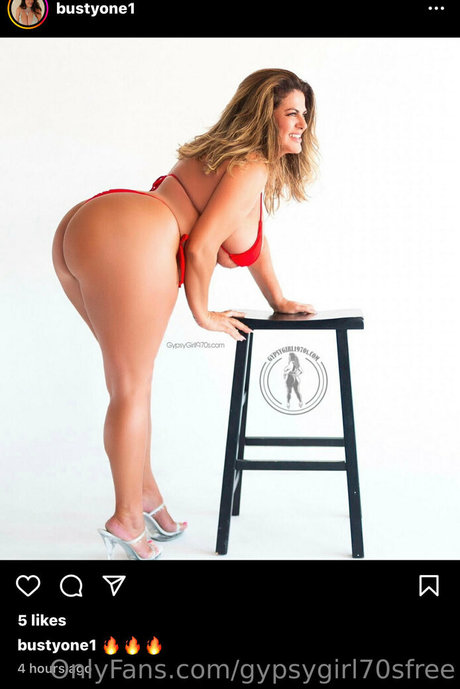 義母オンリーファンズ 無料ヌード 画像