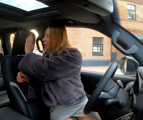 イギリスのおばあちゃんオンリーファンズ 無料セクシー ギャラリー