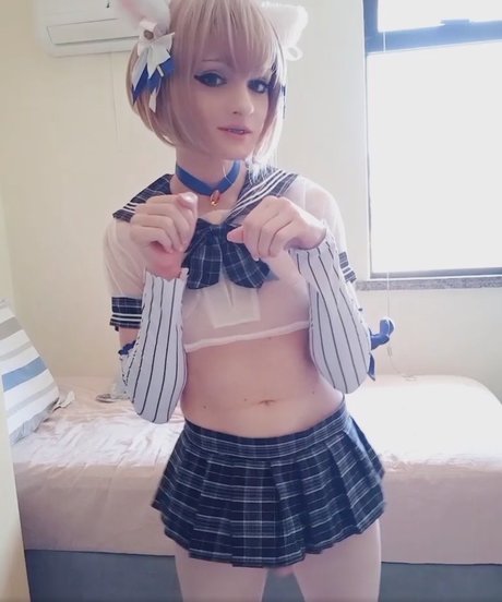 巨乳で痩せているオンリーファンズ ホット 写真