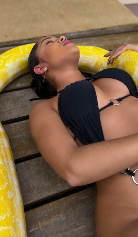 熟女 2P オンリーファンズ アートヌード ギャラリー