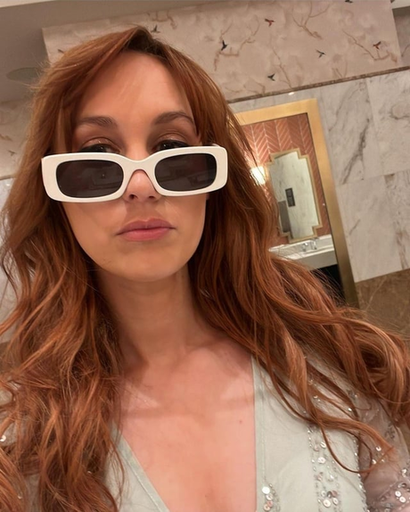 アジア人のオーガズム オンリーファンズ 美しいヌード 写真