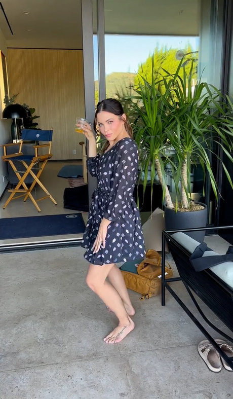 夏のオンリーファンズ セクシーヌード ギャラリー