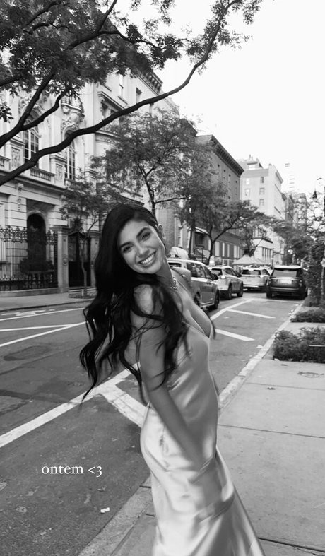 KamiCosplayer ヌードのポルノスター 画像