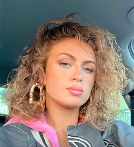 いやらしい無料のオンリーファンズ 裸 写真