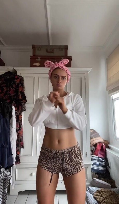 Maisie Smith 完璧な女優 写真