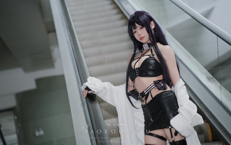 Niantutu アダルトスター ギャラリー