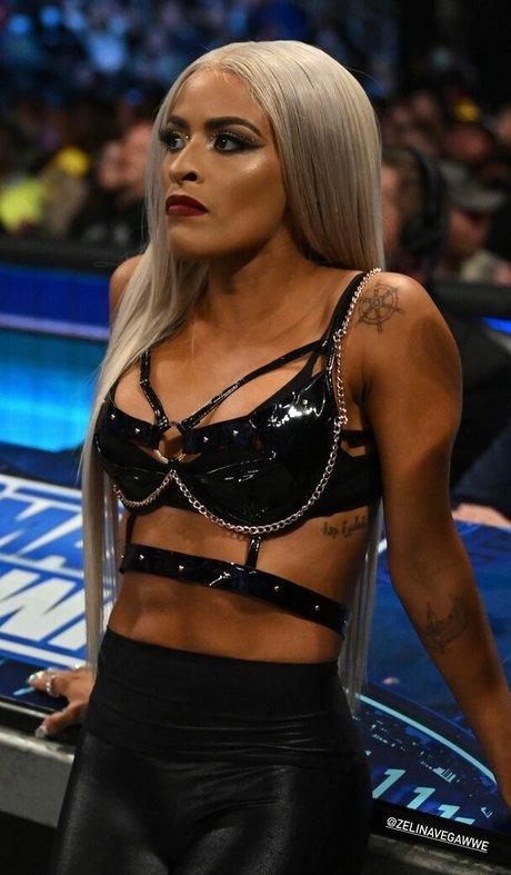 Zelina Vega トップ女優 画像