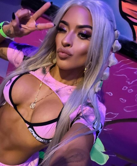 モデルファックオンリーファンズ 限定 画像